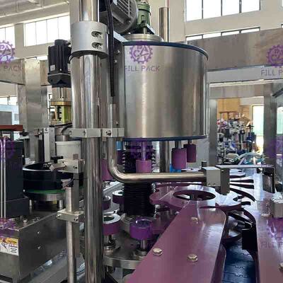 Rotulador caliente de la botella de agua del derretimiento del pegamento de OPP/aplicador de etiquetado con velocidad