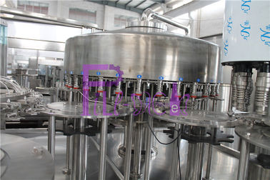 El PLC controla la cadena de producción del agua, máquina de rellenar de Monoblock de la botella plástica 15000BPH