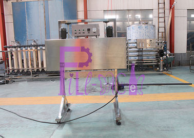 Mueble de la máquina de etiquetado de la manga del encogimiento del relleno en caliente SUS304 con las ruedas