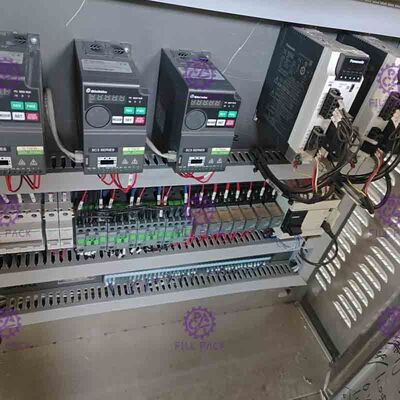 Máquina de etiquetado de la botella de la manga del cuello del PVC de 150BPM OPS termocontraíble