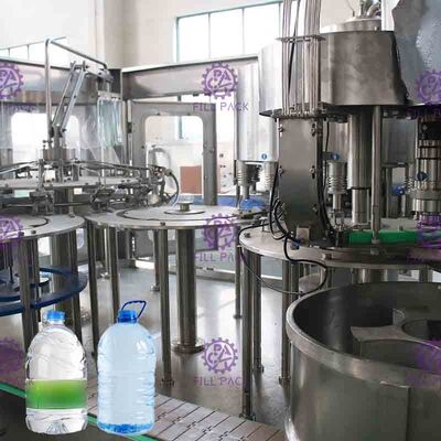 Máquina de rellenar del agua potable del acero inoxidable para la cadena de producción del agua embotellada
