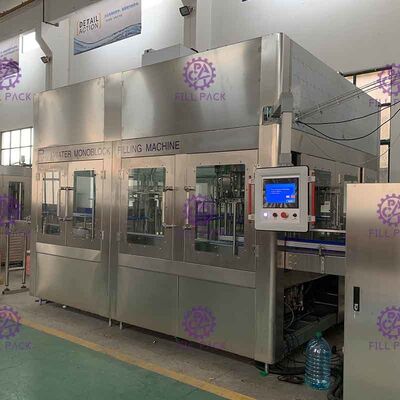 El PLC controla la máquina de rellenar del agua automática de alta velocidad para el plástico/la botella del ANIMAL DOMÉSTICO