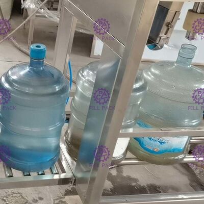 Operación fácil línea 120 capacidad grande de la máquina de rellenar 1 del agua de 5 galones de BPH