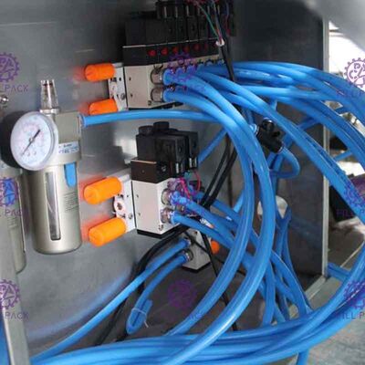 9.75Kw 900BPH máquina de rellenar del agua de 5 galones con el sellador del llenador de la lavadora