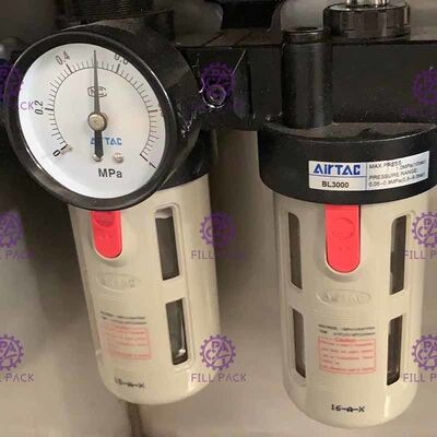 La máquina de rellenar carbonatada de la bebida del acero inoxidable, CDS embotella la máquina que capsula automática