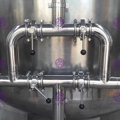 fibra de vidrio 12TPH que contiene el sistema de tratamiento de aguas del RO con el tanque de almacenamiento aséptico del agua