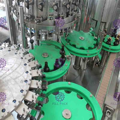 3 en 1 máquina de relleno del lacre de la cerveza de la botella que se lava de cristal, línea de relleno de la cerveza de la botella