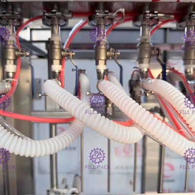 Corrosivo linear de embotellado de la máquina de la cabeza multi plástica automática de la eficacia alta no