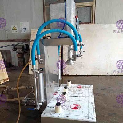 Línea de cabezas plástica semi automática de la botella de cristal 2 de la máquina de rellenar de la cerveza llenador del dispositivo