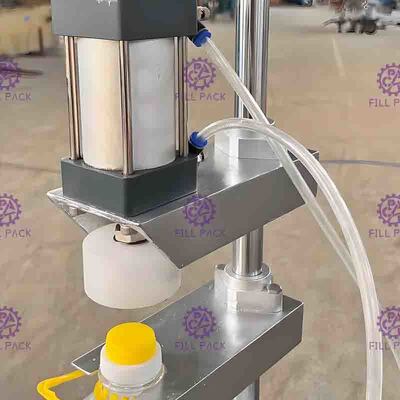 Empaquetadora neumática semi automática de la botella para los barriles que presionan los casquillos