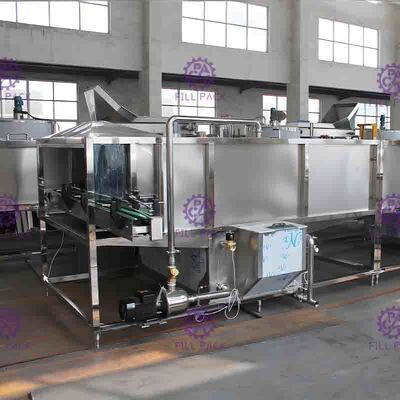 Máquina de enfriamiento de agua del espray de la botella de la empaquetadora del té helado puro del esterilizador