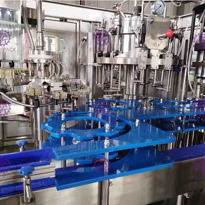 Vidrio plástico 3 de la bebida del ANIMAL DOMÉSTICO carbónico de la bebida en 1 máquina de embotellado/equipo/línea/planta/sistema monobloques