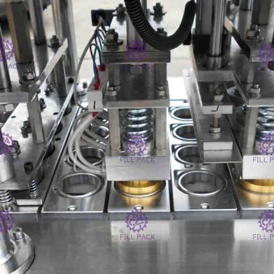 8 líneas dispositivo de empaquetado de aislamiento de relleno de la planta de la máquina del lacre del lavado automático de la taza