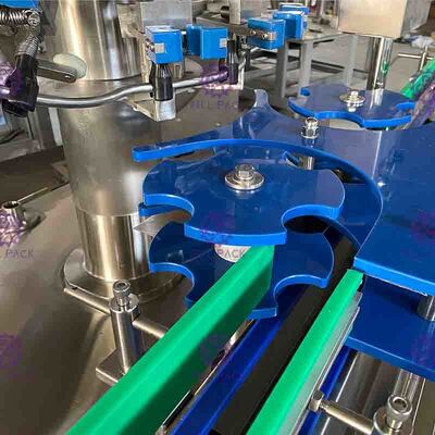 Máquina de rellenar del agua de botella del ANIMAL DOMÉSTICO 50BPM con 12 cabezas de enjuague