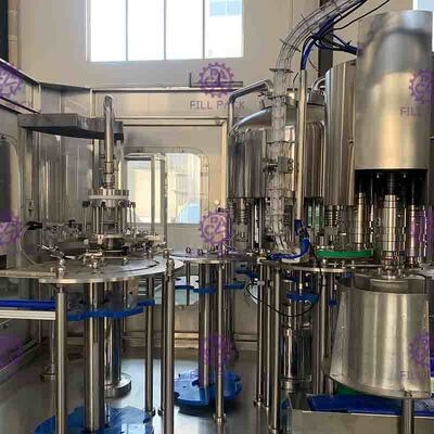 Botella plástica 3 del pequeño ANIMAL DOMÉSTICO de Full Auto 3000BPH en 1 embotelladora de relleno del agua para el agua potable mineral pura