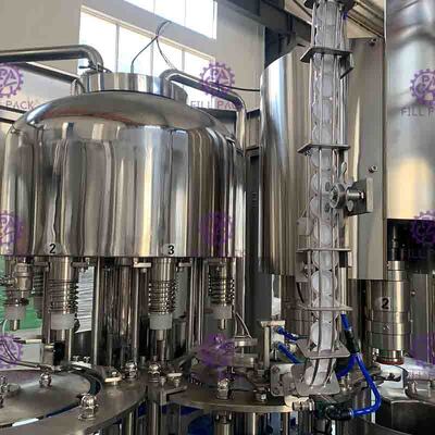 Botella plástica 3 del pequeño ANIMAL DOMÉSTICO de Full Auto 3000BPH en 1 embotelladora de relleno del agua para el agua potable mineral pura