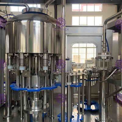 No línea del relleno del agua mineral de la soda 300BPH 2L con alta exactitud