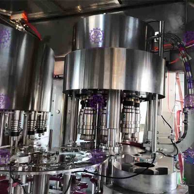 3 completamente automáticos en 1 máquina de rellenar del agua de botella del ANIMAL DOMÉSTICO para el agua mineral