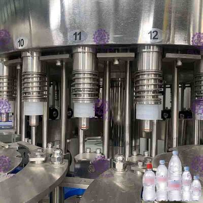 Botellas de la máquina de rellenar 8000 del agua mineral de Full Auto por velocidad de la hora