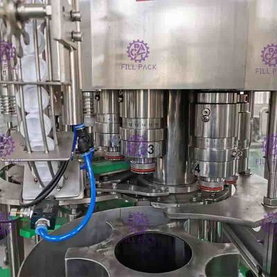 Máquina de rellenar del vacío grande de la botella de 12 cabezas con el transportador de alimentación de cadena