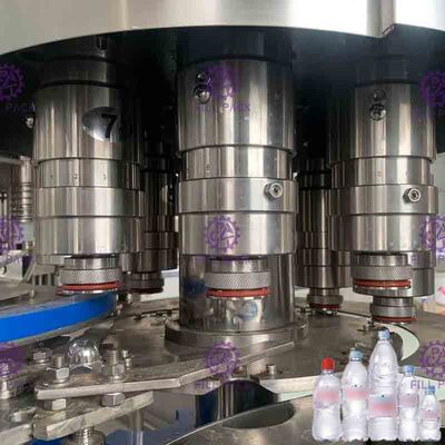 Máquina de rellenar del agua potable de Monoblock, relleno y lacre 3 del lavado en 1