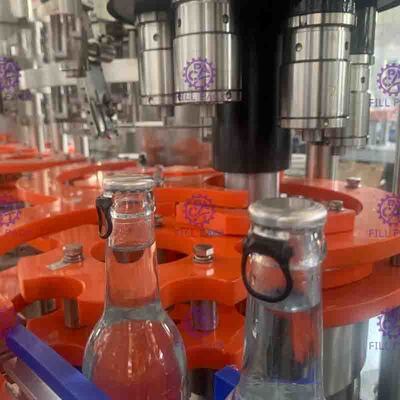 Equipo de proceso completamente automático del zumo de fruta de la máquina del relleno en caliente de Monoblock 0.3L - 2L