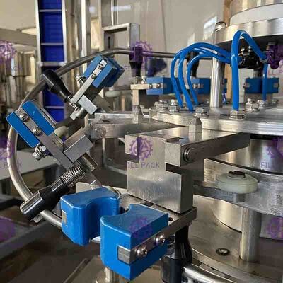 Línea que capsula de relleno de la fruta de la botella de cristal 0-2L del lavado automático de Juice Beverage Hot Filling Machine