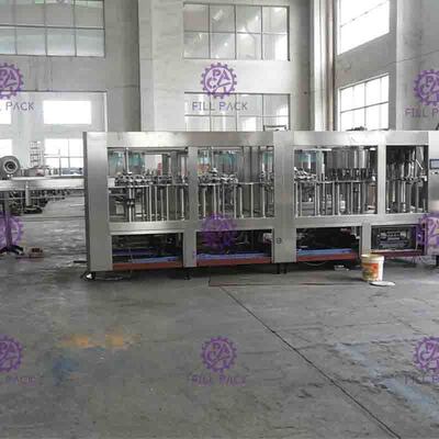 Máquina de rellenar líquida de Monoblock, 5 en 1 llenador plástico del jugo de la pulpa de la botella