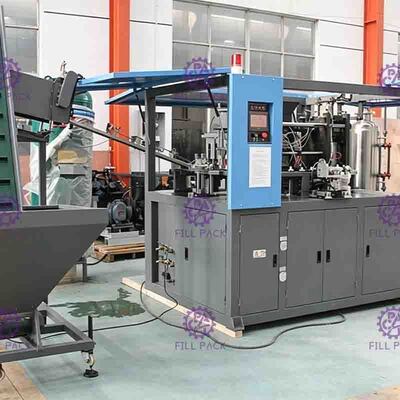 2 máquina automática llena de la fabricación de la botella del animal doméstico de la cavidad 1.5l para producir la botella carbónica de la bebida