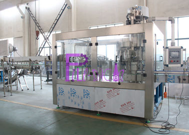 El PLC controla la cadena de producción del agua, máquina de rellenar de Monoblock de la botella plástica 15000BPH