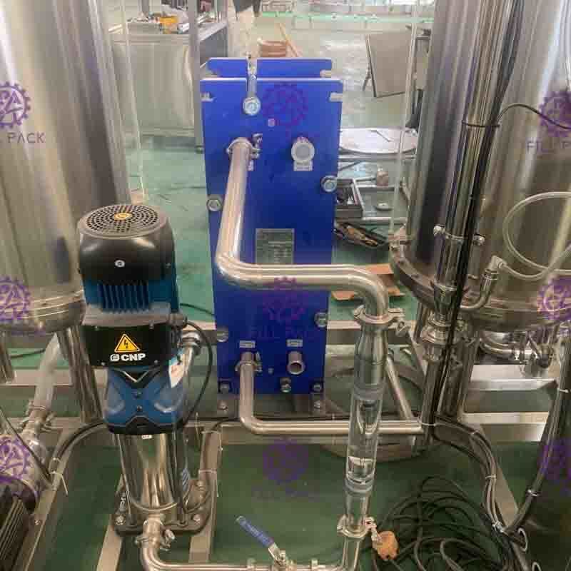 mezclador carbónico de la bebida de la cola del coque de los tanques 3000L tres para la línea de transformación del refresco