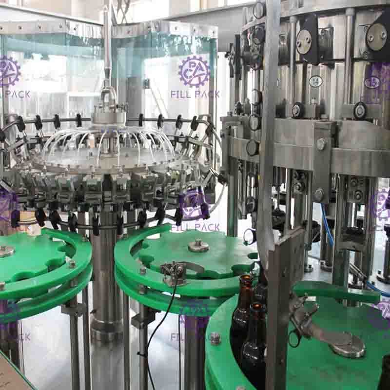 Vidrio plástico 3 del ANIMAL DOMÉSTICO del vino del jugo del agua carbónica en 1 embotelladora/equipo/línea/planta/sistema monobloques