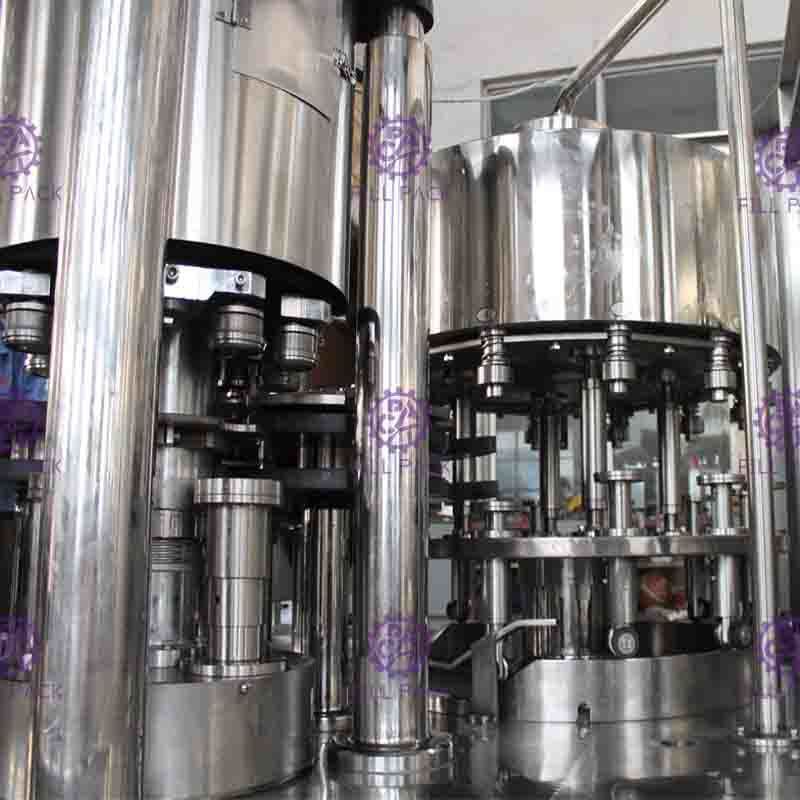 2 en 1 máquina de rellenar del agua normal de la presión para la fábrica del agua