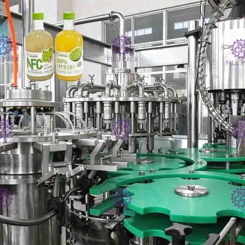 El contacto SUS316 parte a Juice Filling Machine conveniente para diverso cambio de la botella del tamaño
